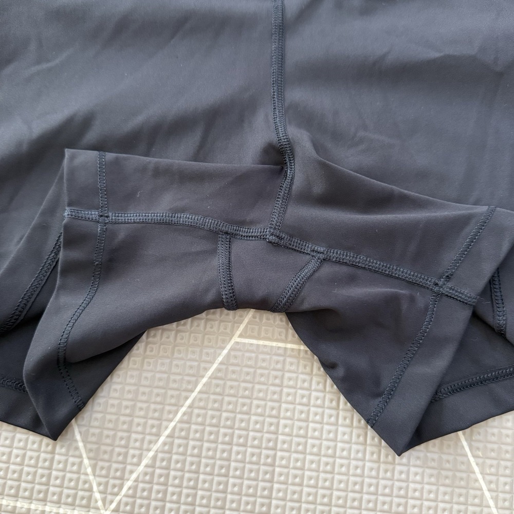 Athleta Ultimate Run Shortie Size XL Black Running Shorts‎ Biker - Picture 3 of 7
